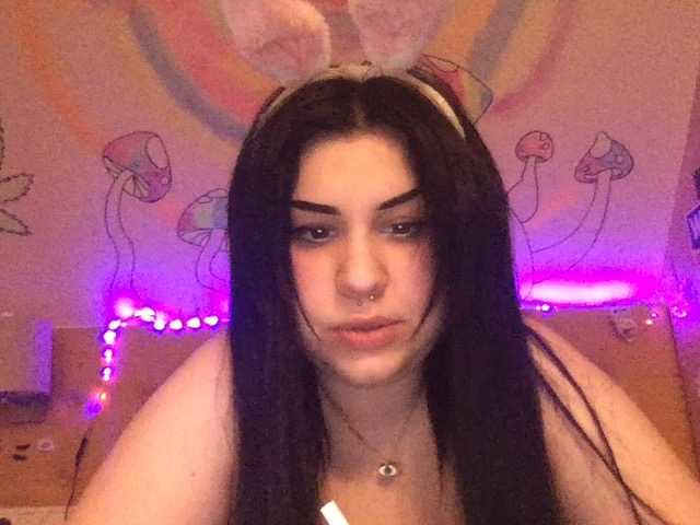 Kuvat MarianaWillss Help me to get 500 tokens babes:*