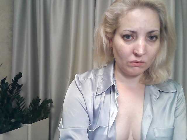 Kuvat mariska-kiska look at camera 25, show nipple 20, show breast 40, open pussy 50, open ass 70, undress and show my holes 100 tokens