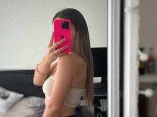 Eroottinen videokeskustelu MissMiaX