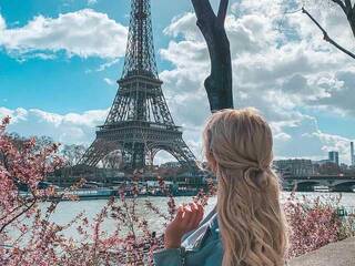 Eroottinen videokeskustelu Mary-Allen