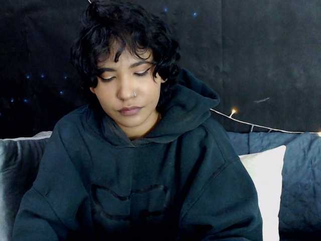 Lähettää kuvakaappauksia MaryRouss