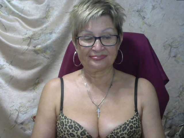 Kuvat MatureLissa Who wants to see mature pussy ? pls for @total English and German