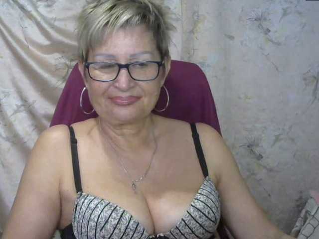 Kuvat MatureLissa Who wants to see mature pussy ? pls for @total English and German