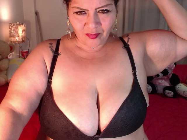 Kuvat Maturextgreat #bbw #bigbelly #bigboobs #bigass #grandma #milf #gilf #latina @total 600 @sofar 600 @remain 0