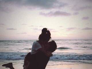 Eroottinen videokeskustelu Mau-And-Nata