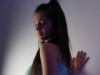 Eroottinen videokeskustelu Maya-Louis