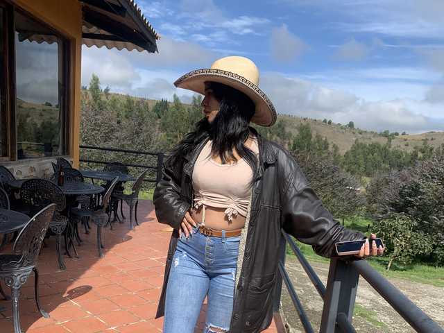 Kuva profiilista mayamelisa