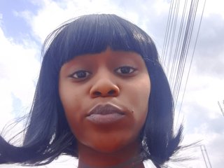 Eroottinen videokeskustelu LAYLAAH