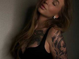 Eroottinen videokeskustelu AnlinaW