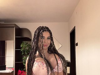 Eroottinen videokeskustelu MegaBoobsDee