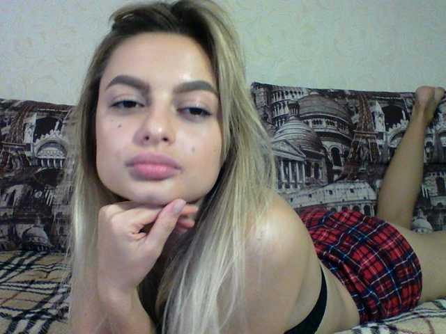 Kuvat MelanyMoon MelanyMoon: I will release 100 tokens to the freedom of the twins, I will free myself from 50 shorts, panties will fly off for 200, if you want more - privat, or 300 tokens