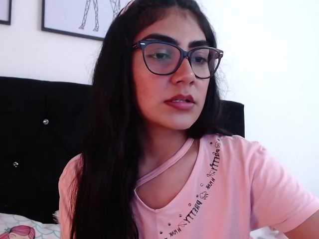 Kuvat melissamartin Hi guys, Please come and make me cum today♥️♥️♥️ All request for the menu #latina #new #petite
