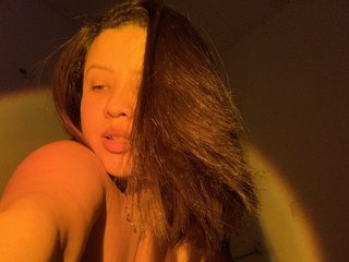 Eroottinen videokeskustelu melmiranda01