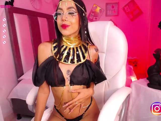 Kuvat MelyTaylor ❤️hi! i'm Arlequin ❤️enjoy and relax with me❤️i like to play❤️⭐ lovense - domi - nora ⭐ @remain Toy in my hot and wet pussy with fingers in my ass, make me climax @total