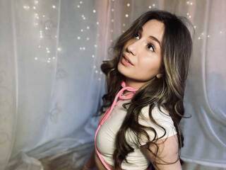 Eroottinen videokeskustelu MeridaDi