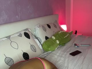 Eroottinen videokeskustelu MerryBaby