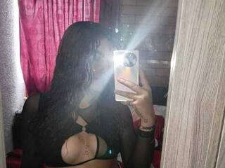 Eroottinen videokeskustelu Mia--foxed