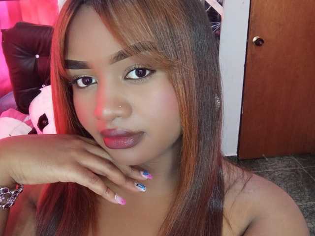 Kuva profiilista mia-peyton