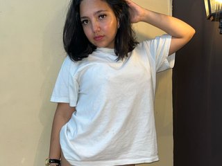 Eroottinen videokeskustelu MiaBrooks