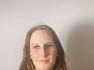 Eroottinen videokeskustelu MiaCharming