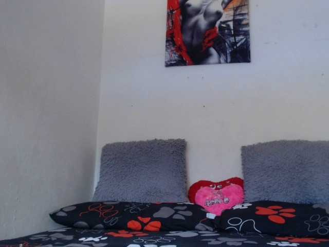 Lähettää kuvakaappauksia miadumontt