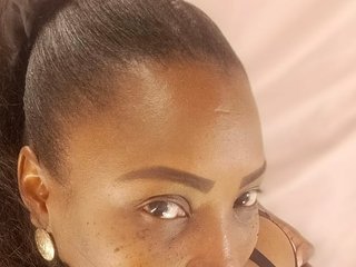 Eroottinen videokeskustelu miagutierrez11