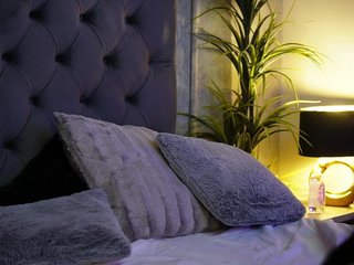 Eroottinen videokeskustelu MiamiCoffee