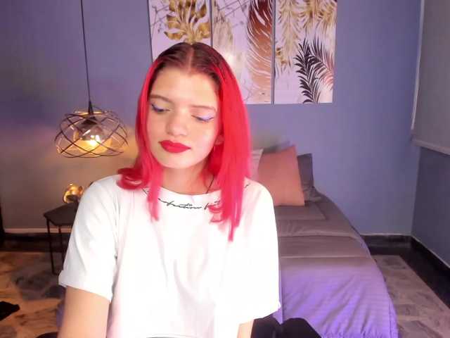 Kuvat MiiaaRoberts hello guys welcome to my room // blowjob 90 tks // show oil naked tks 115// I am a hot girl, very naughty and fun put in play my imagination and you will finish corrupting