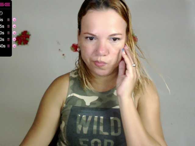 Kuvat MikahLatin lovense 3 is on//make me wet with somes vibes and me squirt with 555 tks/