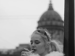 Eroottinen videokeskustelu MilaElin