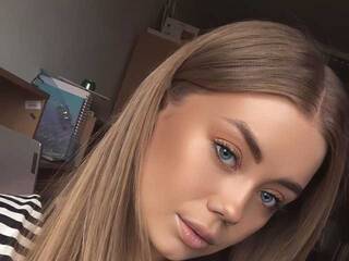 Eroottinen videokeskustelu MilaFantasy