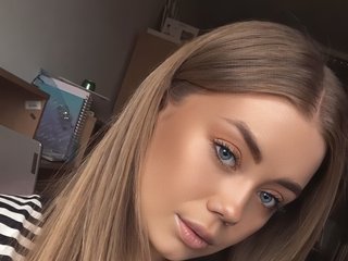Eroottinen videokeskustelu MilaFantasy