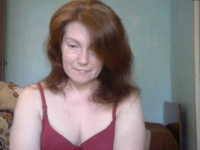 Kuvat MilfCarrliena Classic milf lets have some hot chat ! pvt , tips are welcome .* no russian