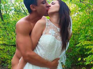 Eroottinen videokeskustelu MilfDragon