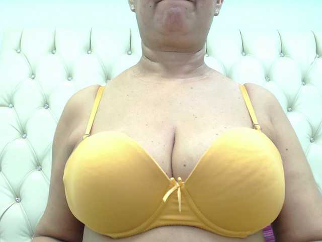 Kuvat MilfPleasure1 50 tits .. 100 open pussy im flexible .. 65 anal ... 200 naked and play with toy