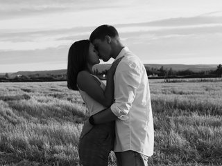 Eroottinen videokeskustelu milkycouple