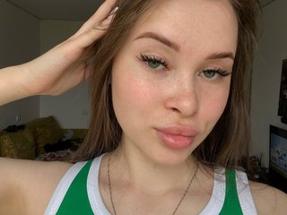 Eroottinen videokeskustelu MilkyMaus