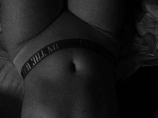 Eroottinen videokeskustelu MilliRok