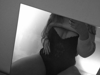 Eroottinen videokeskustelu Milly-sunny