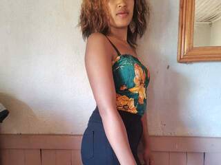 Eroottinen videokeskustelu Mimi8944