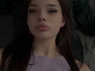 Eroottinen videokeskustelu mini-barbie