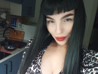 Eroottinen videokeskustelu MiraFaut