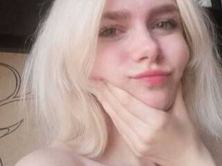 Eroottinen videokeskustelu Misa-misaa