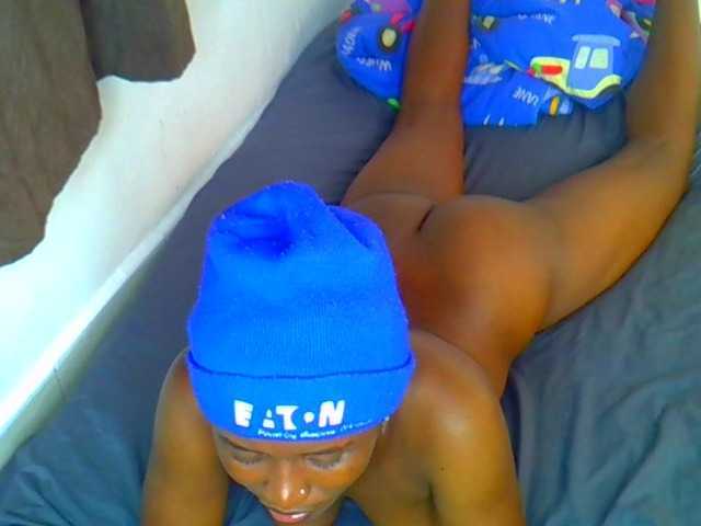 Lähettää kuvakaappauksia Miss-brandy