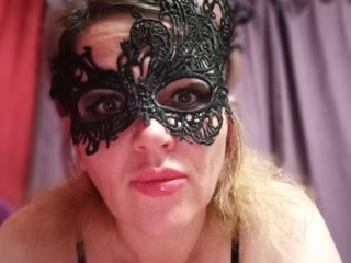Eroottinen videokeskustelu Miss_Kiss_Kiss