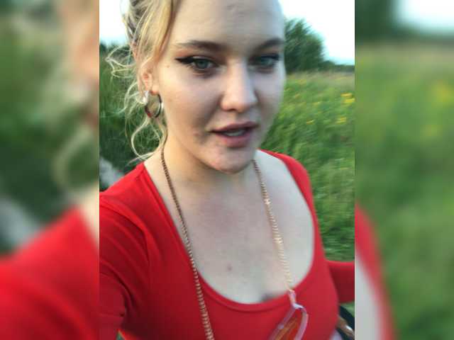 Kuvat miss-kisss hi, I'm Lera ,I need 5773 tokens,on lovens ❤️❤️❤️before the private session, write to the bos