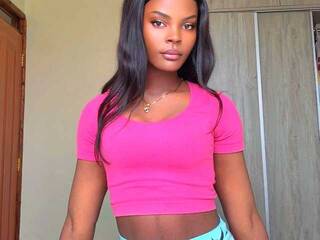 Eroottinen videokeskustelu Misscreamerr