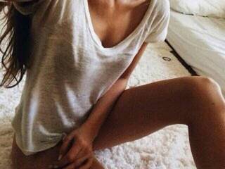 Eroottinen videokeskustelu MissHotAssx