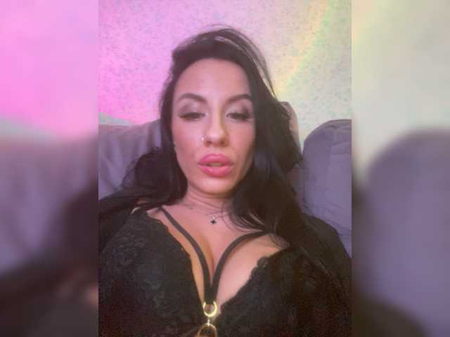 Lähettää kuvakaappauksia _EUPHORIAA_