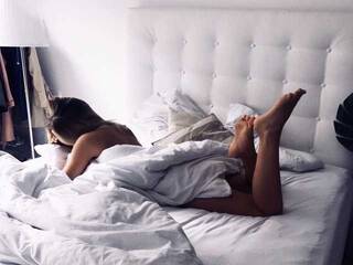 Eroottinen videokeskustelu Misty-sparkle